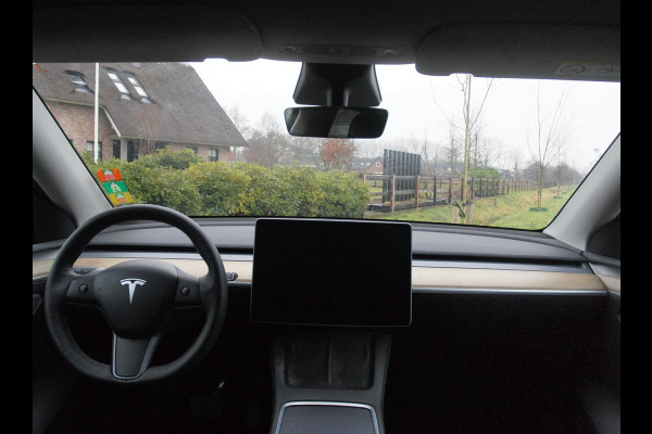Tesla Model Y Long Range AWD 75 kWh | Panoramadak | Camera | Apple Carplay | Cruise Control |
