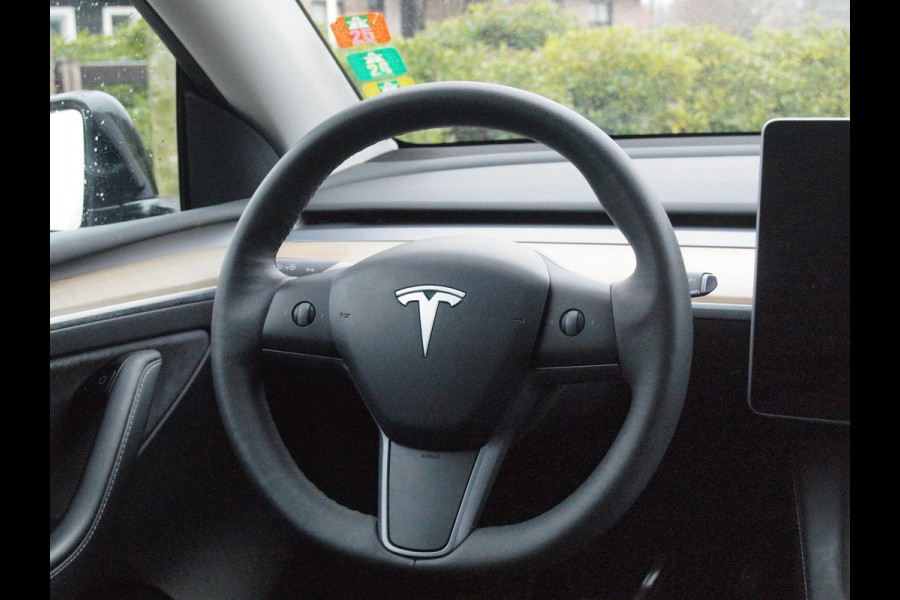 Tesla Model Y Long Range AWD 75 kWh | Panoramadak | Camera | Apple Carplay | Cruise Control |