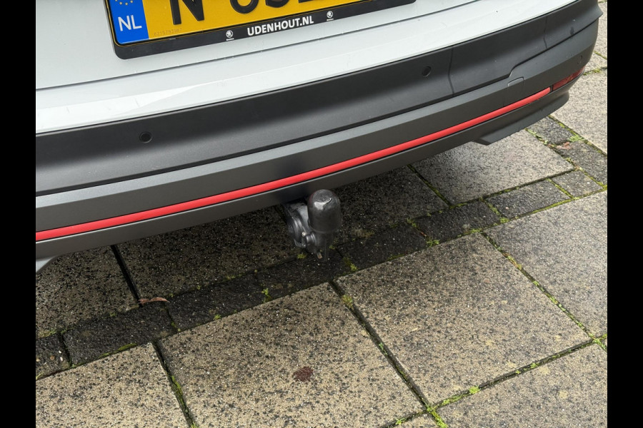 Škoda ENYAQ iV 60 Aut Electric | SOH 91% | Trekhaak | Panorama | Navi |