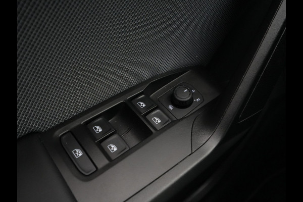 Seat Leon Sportstourer 1.5 eTSI 150pk DSG Style Business Intense Navigatie Camera Clima Acc ps