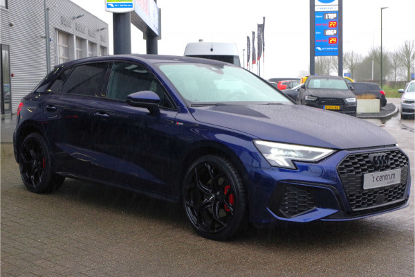 Audi A3 Sportback 45 TFSI e 245 PK S-Line Edition Competition PHEV, Head-Up, Camera, Winterpakket