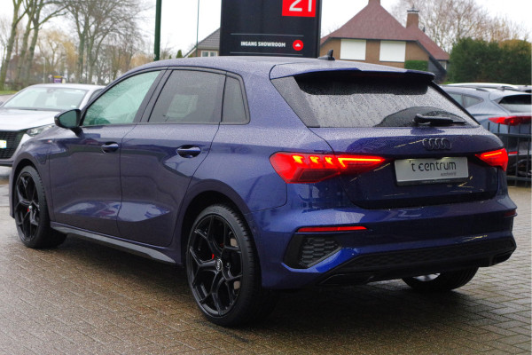 Audi A3 Sportback 45 TFSI e 245 PK S-Line Edition Competition PHEV, Head-Up, Camera, Winterpakket