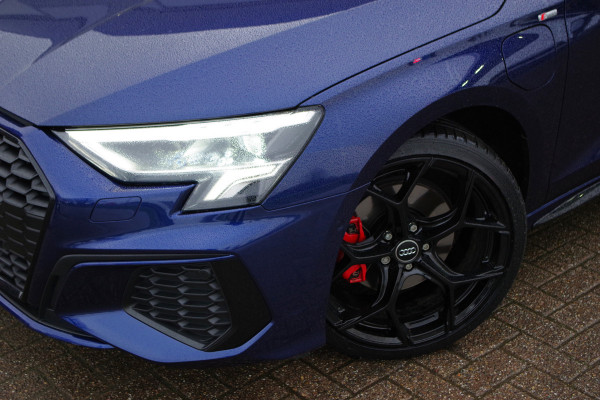 Audi A3 Sportback 45 TFSI e 245 PK S-Line Edition Competition PHEV, Head-Up, Camera, Winterpakket