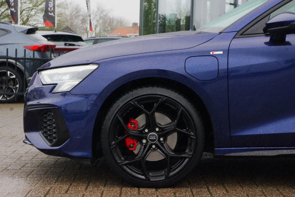 Audi A3 Sportback 45 TFSI e 245 PK S-Line Edition Competition PHEV, Head-Up, Camera, Winterpakket