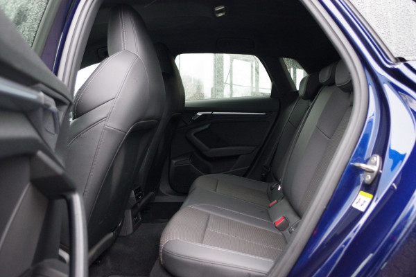 Audi A3 Sportback 45 TFSI e 245 PK S-Line Edition Competition PHEV, Head-Up, Camera, Winterpakket