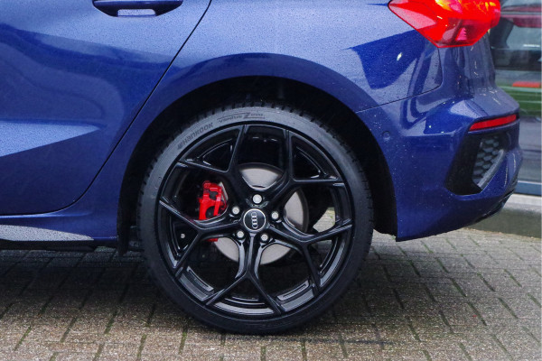 Audi A3 Sportback 45 TFSI e 245 PK S-Line Edition Competition PHEV, Head-Up, Camera, Winterpakket