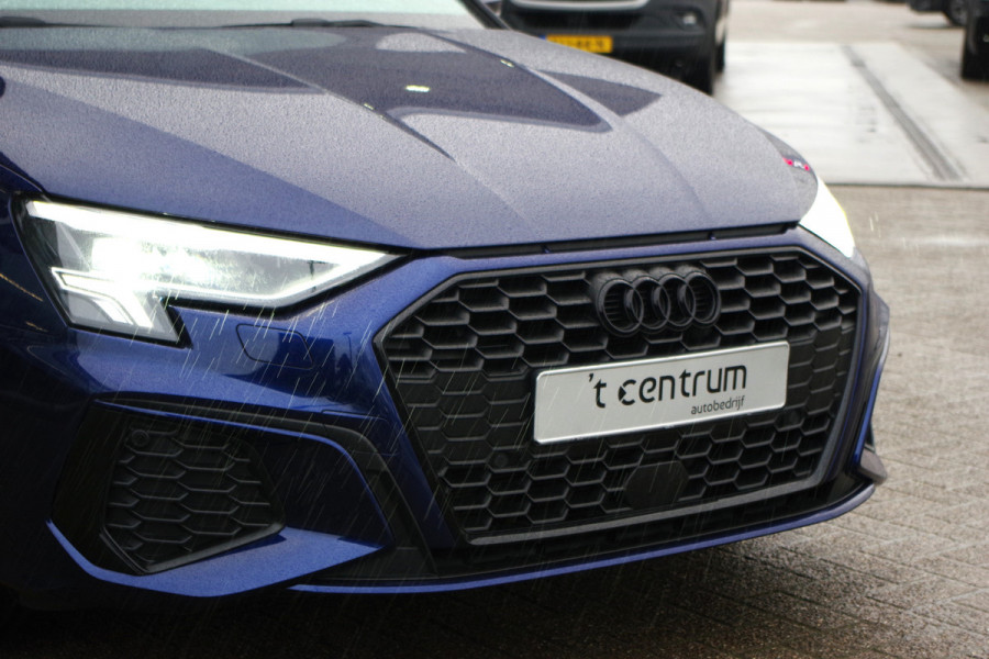 Audi A3 Sportback 45 TFSI e 245 PK S-Line Edition Competition PHEV, Head-Up, Camera, Winterpakket