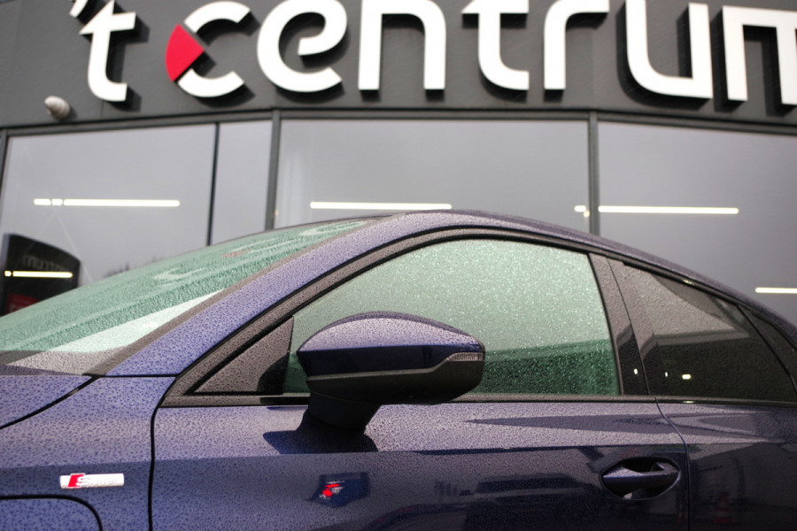 Audi A3 Sportback 45 TFSI e 245 PK S-Line Edition Competition PHEV, Head-Up, Camera, Winterpakket