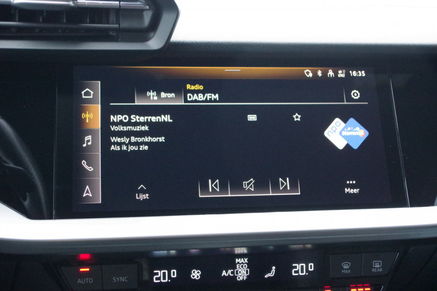 Audi A3 Sportback 45 TFSI e 245 PK S-Line Edition Competition PHEV, Head-Up, Camera, Winterpakket