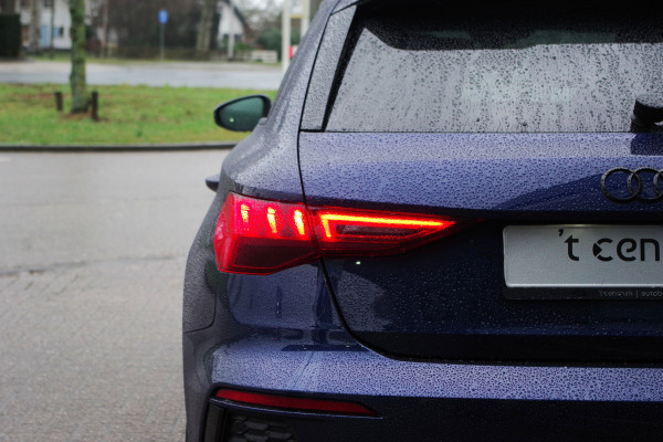 Audi A3 Sportback 45 TFSI e 245 PK S-Line Edition Competition PHEV, Head-Up, Camera, Winterpakket