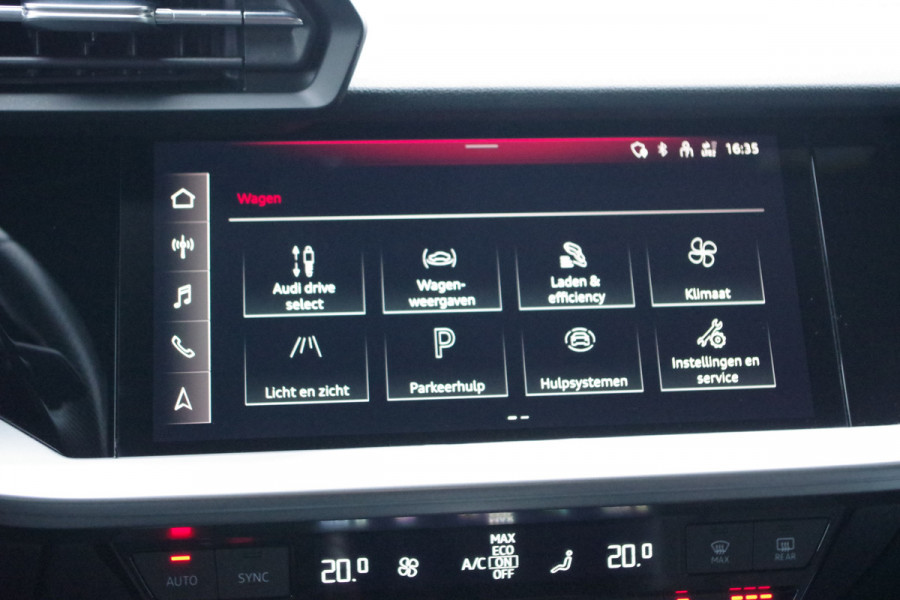 Audi A3 Sportback 45 TFSI e 245 PK S-Line Edition Competition PHEV, Head-Up, Camera, Winterpakket