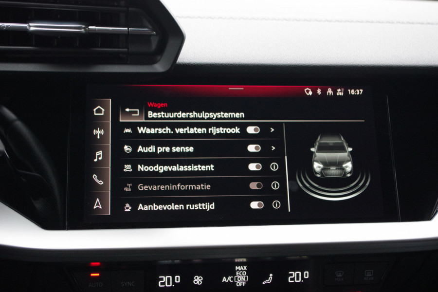 Audi A3 Sportback 45 TFSI e 245 PK S-Line Edition Competition PHEV, Head-Up, Camera, Winterpakket