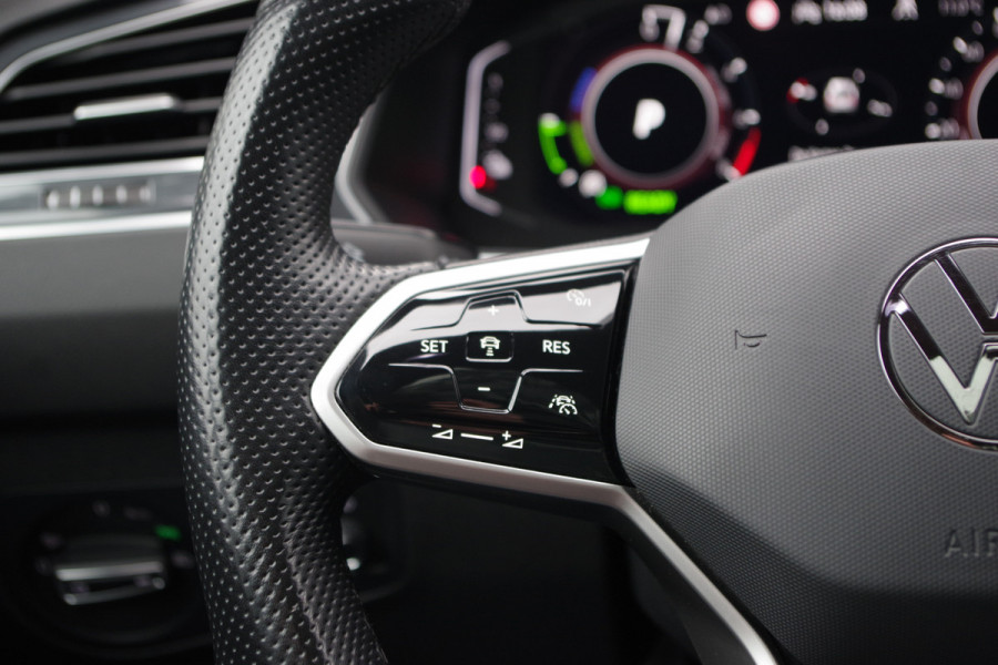 Volkswagen Tiguan 1.4 TSI eHybrid 245 PK R-Line BNS+, Panoramadak, Adap. Cruise Control, 360 Camera, DCC, Matrix-LED