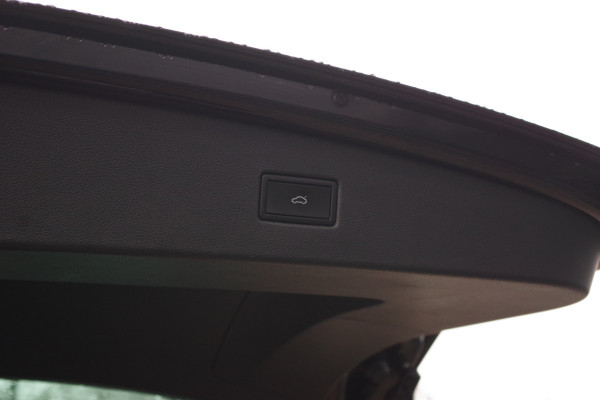 Volkswagen Tiguan 1.4 TSI eHybrid 245 PK R-Line BNS+, Panoramadak, Adap. Cruise Control, 360 Camera, DCC, Matrix-LED