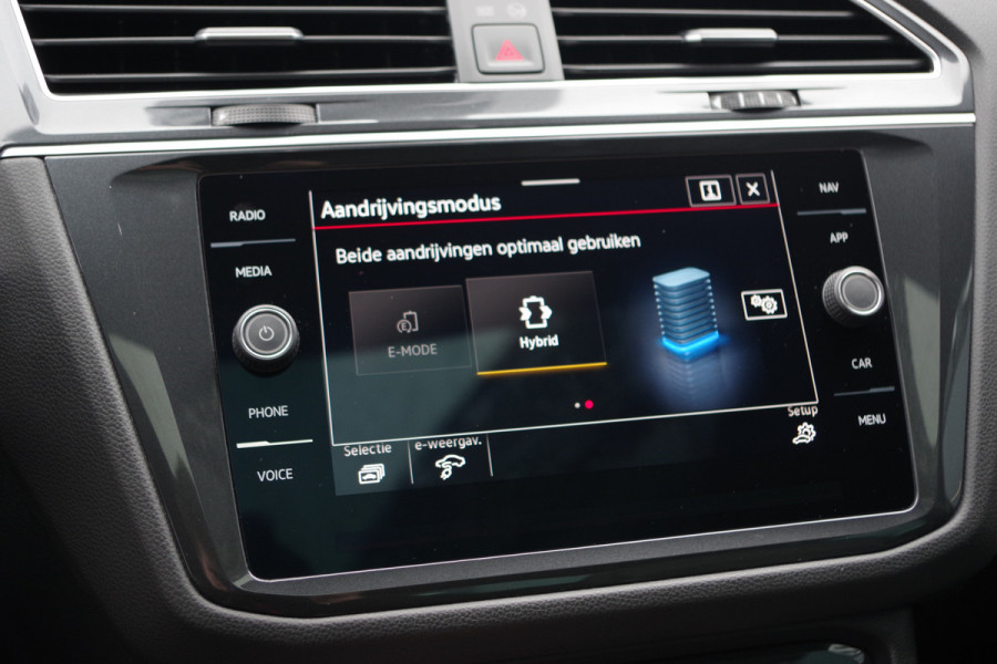 Volkswagen Tiguan 1.4 TSI eHybrid 245 PK R-Line BNS+, Panoramadak, Adap. Cruise Control, 360 Camera, DCC, Matrix-LED