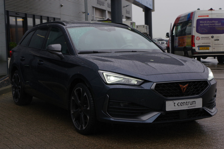 CUPRA Leon Sportstourer 1.4 e-Hybrid VZ 245 PK Performance, Panoramadak, Memory, WInterpakket, Kuipstoelen