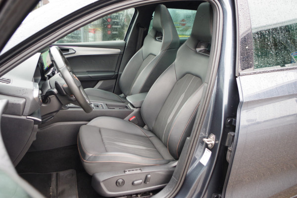 CUPRA Leon Sportstourer 1.4 e-Hybrid VZ 245 PK Performance, Panoramadak, Memory, WInterpakket, Kuipstoelen