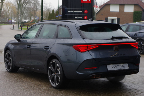CUPRA Leon Sportstourer 1.4 e-Hybrid VZ 245 PK Performance, Panoramadak, Memory, WInterpakket, Kuipstoelen