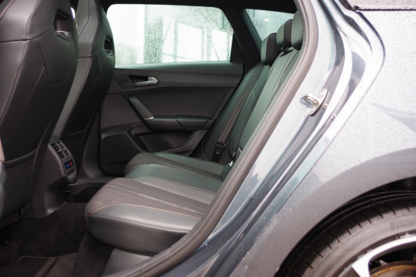 CUPRA Leon Sportstourer 1.4 e-Hybrid VZ 245 PK Performance, Panoramadak, Memory, WInterpakket, Kuipstoelen