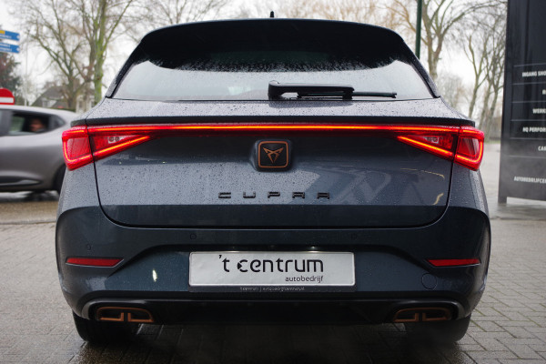 CUPRA Leon Sportstourer 1.4 e-Hybrid VZ 245 PK Performance, Panoramadak, Memory, WInterpakket, Kuipstoelen