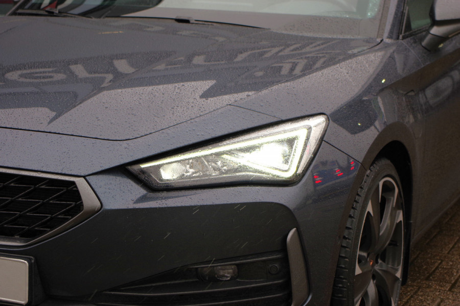 CUPRA Leon Sportstourer 1.4 e-Hybrid VZ 245 PK Performance, Panoramadak, Memory, WInterpakket, Kuipstoelen