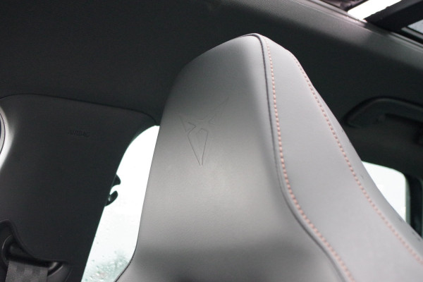 CUPRA Leon Sportstourer 1.4 e-Hybrid VZ 245 PK Performance, Panoramadak, Memory, WInterpakket, Kuipstoelen