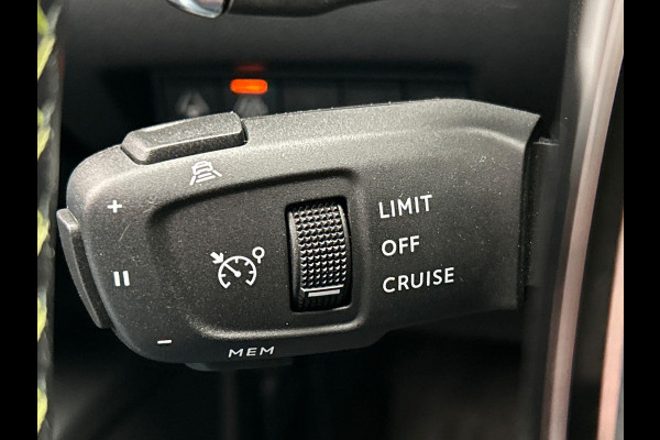 Peugeot 2008 1.2 PureTech GT Pack | Origineel Nederlands |Adaptieve Cruisecotrol Laneassist Trekhaak Camera Carplay