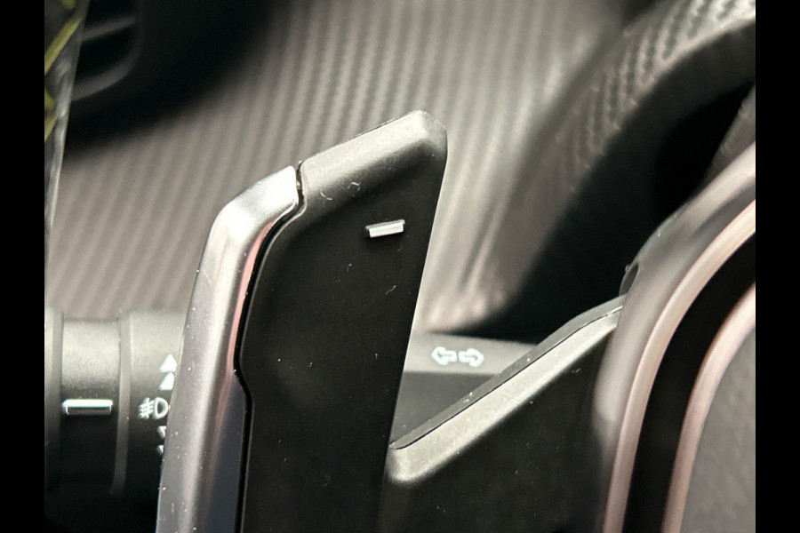 Peugeot 2008 1.2 PureTech GT Pack | Origineel Nederlands |Adaptieve Cruisecotrol Laneassist Trekhaak Camera Carplay