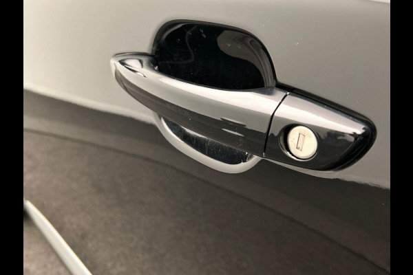 Peugeot 2008 1.2 PureTech GT Pack | Origineel Nederlands |Adaptieve Cruisecotrol Laneassist Trekhaak Camera Carplay