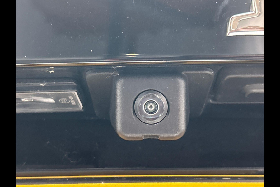 Peugeot 2008 1.2 PureTech GT Pack | Origineel Nederlands |Adaptieve Cruisecotrol Laneassist Trekhaak Camera Carplay