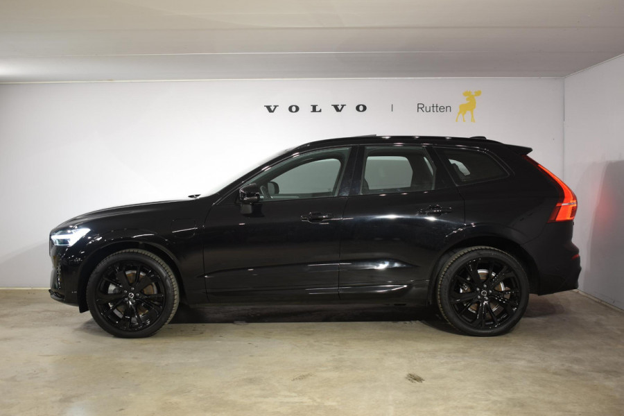 Volvo XC60 T6 350PK Automaat Plug-in Hybrid AWD Plus Black Edition/ Bowers & Wilkins / Navigatie / 360 Camera / Head-up Display / Panoramadak /  Stoelverwarming v+a / Stuurverwarming / 21'' Velgen