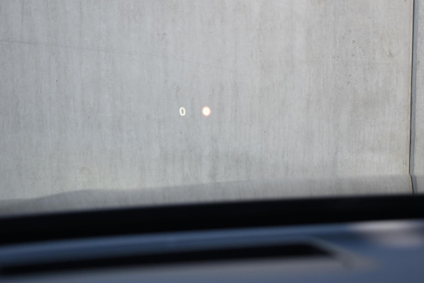 Volvo XC60 T6 350PK Automaat Plug-in Hybrid AWD Plus Black Edition/ Bowers & Wilkins / Navigatie / 360 Camera / Head-up Display / Panoramadak /  Stoelverwarming v+a / Stuurverwarming / 21'' Velgen