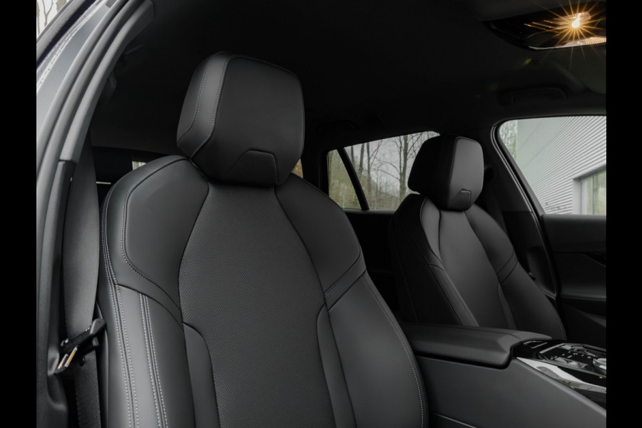 BMW i5 Touring eDrive40 - Sportstoelen - Getint Glas - Harman Kardon - Iconic Glow Exterieur