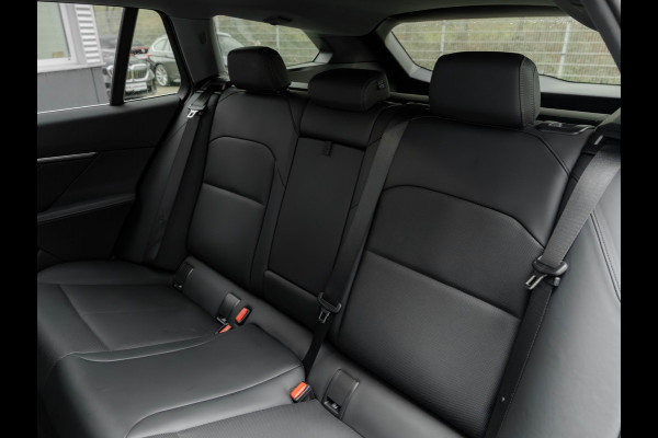BMW i5 Touring eDrive40 - Sportstoelen - Getint Glas - Harman Kardon - Iconic Glow Exterieur