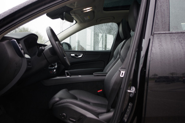 Volvo XC60 2.0 T6 350 PK AWD Ultimate Dark Long Range PHEV, Panoramadak, Head-Up, Harman/Kardon