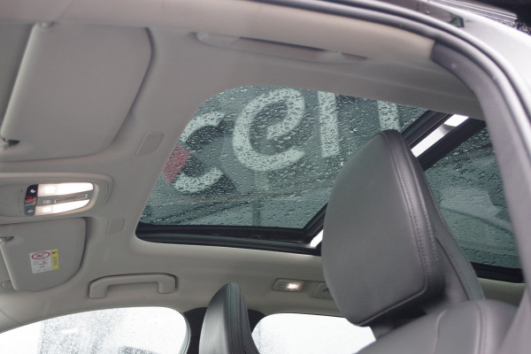 Volvo XC60 2.0 T6 350 PK AWD Ultimate Dark Long Range PHEV, Panoramadak, Head-Up, Harman/Kardon