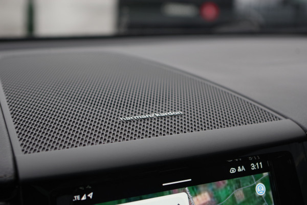 Volvo XC60 2.0 T6 350 PK AWD Ultimate Dark Long Range PHEV, Panoramadak, Head-Up, Harman/Kardon