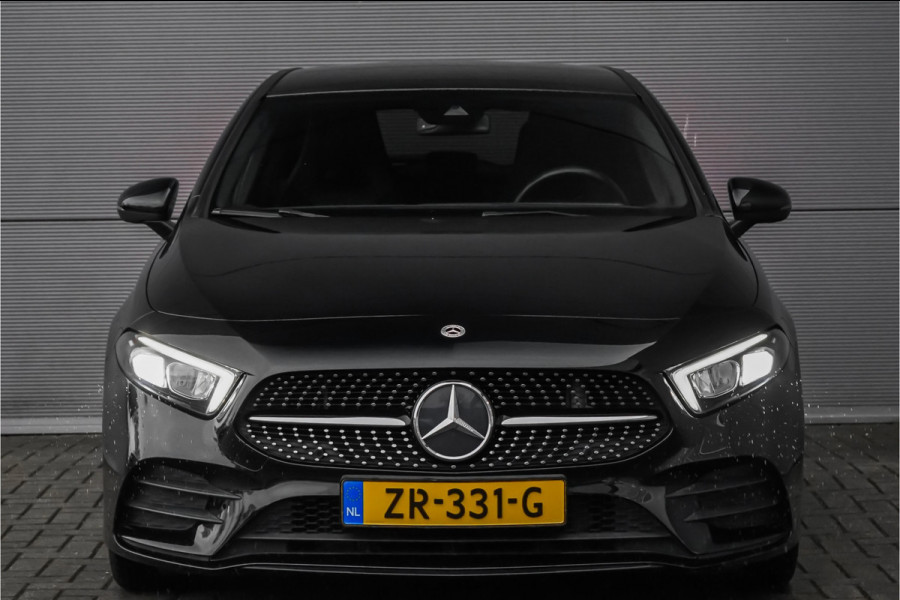 Mercedes-Benz A-Klasse 180 Business Solution AMG Stoelverw Trekhaak Camera CarPlay