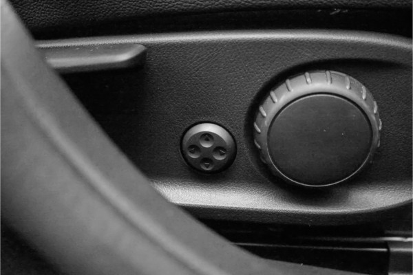Mercedes-Benz A-Klasse 180 Business Solution AMG Stoelverw Trekhaak Camera CarPlay