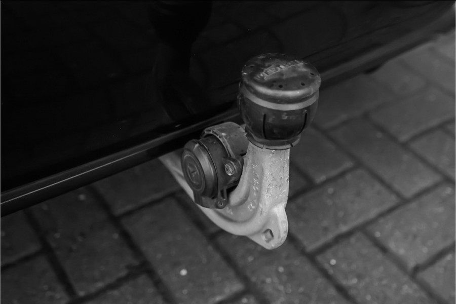 Mercedes-Benz A-Klasse 180 Business Solution AMG Stoelverw Trekhaak Camera CarPlay