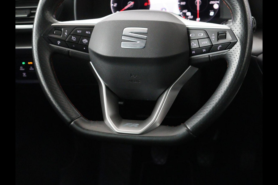 Seat Leon 1.5 TSI FR Launch Edition | Trekhaak | Adaptive cruise | Carplay | Navigatie | Sfeerverlichting | Parkeerhulp | Full LED | Climate control | Bluetooth