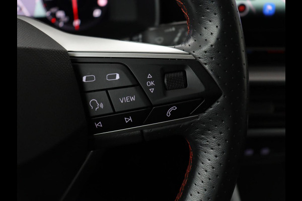 Seat Leon 1.5 TSI FR Launch Edition | Trekhaak | Adaptive cruise | Carplay | Navigatie | Sfeerverlichting | Parkeerhulp | Full LED | Climate control | Bluetooth