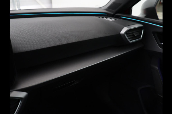 Seat Leon 1.5 TSI FR Launch Edition | Trekhaak | Adaptive cruise | Carplay | Navigatie | Sfeerverlichting | Parkeerhulp | Full LED | Climate control | Bluetooth