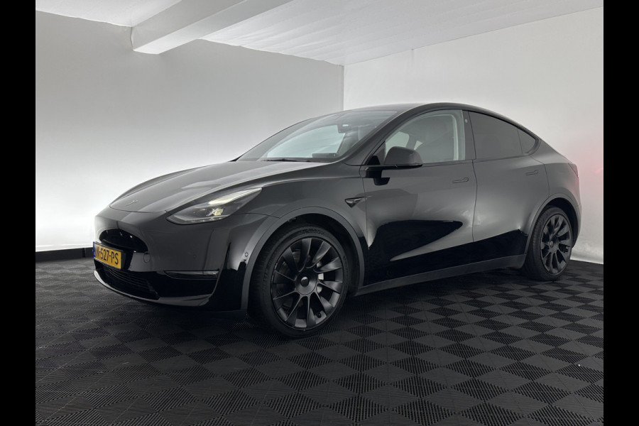 Tesla Model Y Long Range AWD 75 kWh [ 3-Fase ] {SOH-81%} (INCL-BTW) Aut. *PANO | AUTO-PILOT | LEATHER | NAVI-FULLMAP | MATRIX-LED | KEYLESS | CAMERA | DAB+ | HEATED-COMFORTSEATS | PRIVACY-GLASS | TOPVIEW | 20''ALU | TOWBAR*