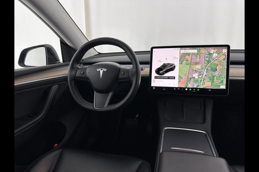 Tesla Model Y Long Range AWD 75 kWh [ 3-Fase ] {SOH-81%} (INCL-BTW) Aut. *PANO | AUTO-PILOT | LEATHER | NAVI-FULLMAP | MATRIX-LED | KEYLESS | CAMERA | DAB+ | HEATED-COMFORTSEATS | PRIVACY-GLASS | TOPVIEW | 20''ALU | TOWBAR*