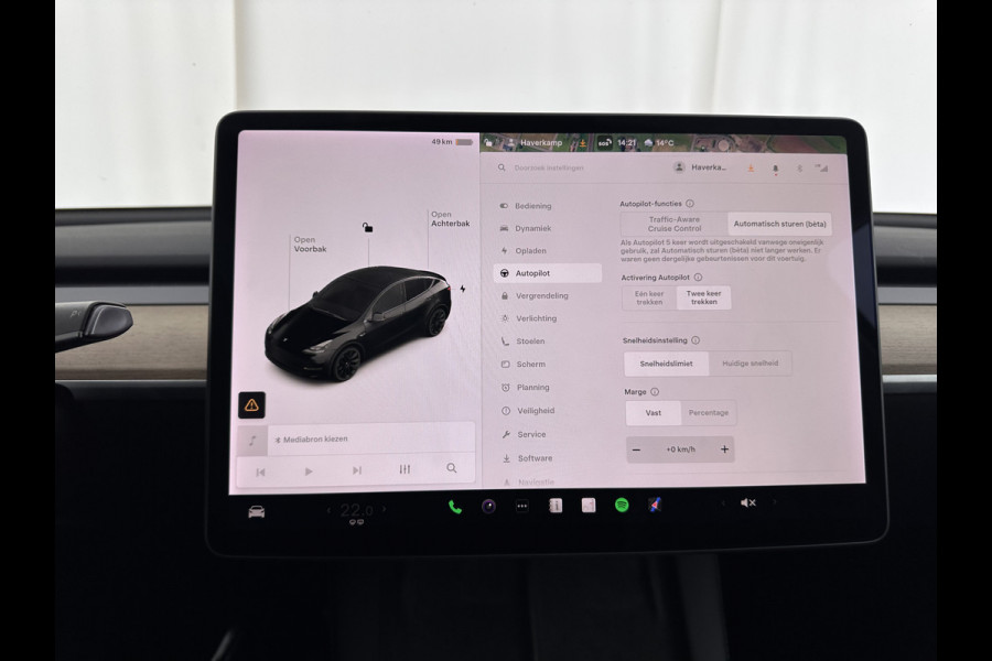 Tesla Model Y Long Range AWD 75 kWh [ 3-Fase ] {SOH-81%} (INCL-BTW) Aut. *PANO | AUTO-PILOT | LEATHER | NAVI-FULLMAP | MATRIX-LED | KEYLESS | CAMERA | DAB+ | HEATED-COMFORTSEATS | PRIVACY-GLASS | TOPVIEW | 20''ALU | TOWBAR*