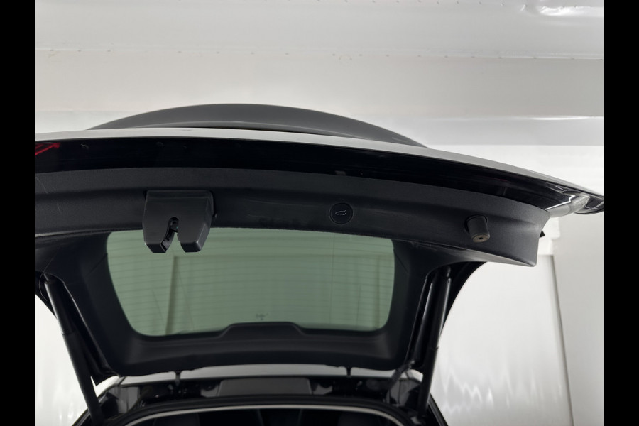 Tesla Model Y Long Range AWD 75 kWh [ 3-Fase ] {SOH-81%} (INCL-BTW) Aut. *PANO | AUTO-PILOT | LEATHER | NAVI-FULLMAP | MATRIX-LED | KEYLESS | CAMERA | DAB+ | HEATED-COMFORTSEATS | PRIVACY-GLASS | TOPVIEW | 20''ALU | TOWBAR*