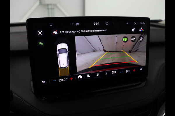 Škoda ENYAQ iV 80 | Leder | Stoelverwarming | Trekhaak | Adaptive cruise | Warmtepomp | Matrix LED | Carplay | 21'' | Achterbankverwarming | Navigatie | Sport Plus Pakket | Sfeerverlichting