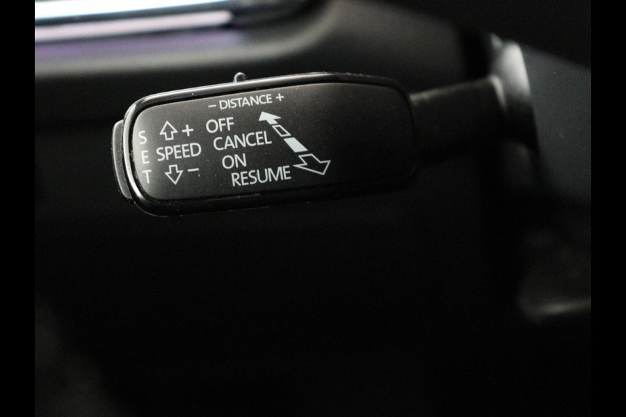 Škoda ENYAQ iV 80 | Leder | Stoelverwarming | Trekhaak | Adaptive cruise | Warmtepomp | Matrix LED | Carplay | 21'' | Achterbankverwarming | Navigatie | Sport Plus Pakket | Sfeerverlichting