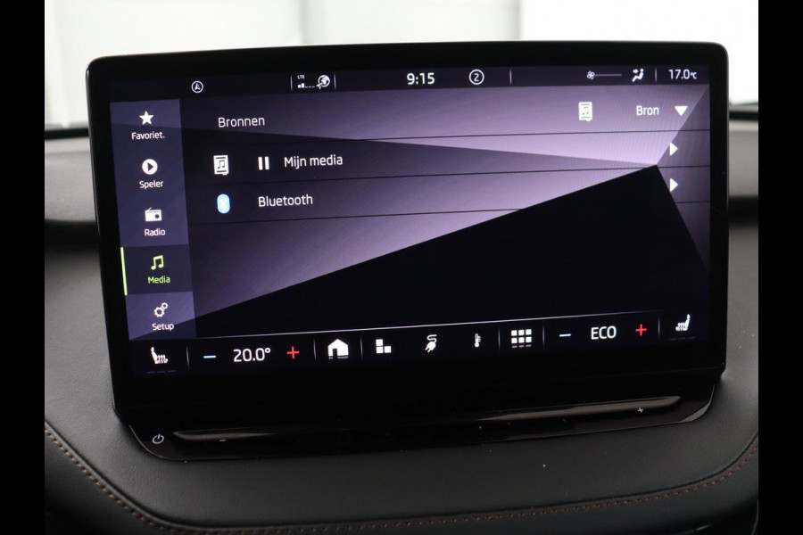 Škoda ENYAQ iV 80 | Leder | Stoelverwarming | Trekhaak | Adaptive cruise | Warmtepomp | Matrix LED | Carplay | 21'' | Achterbankverwarming | Navigatie | Sport Plus Pakket | Sfeerverlichting